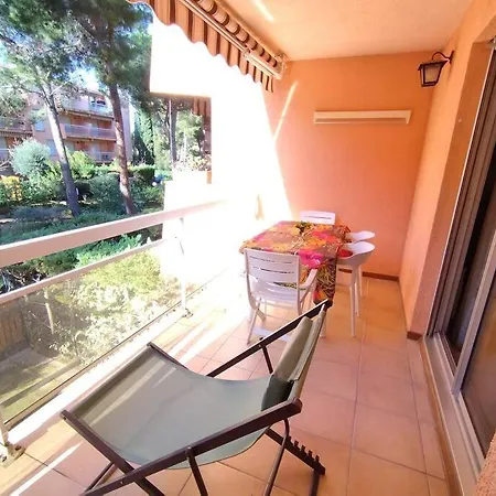 Appartement Amiraute A 5mn A Pieds De La Et Commerces Bormes-les-Mimosas